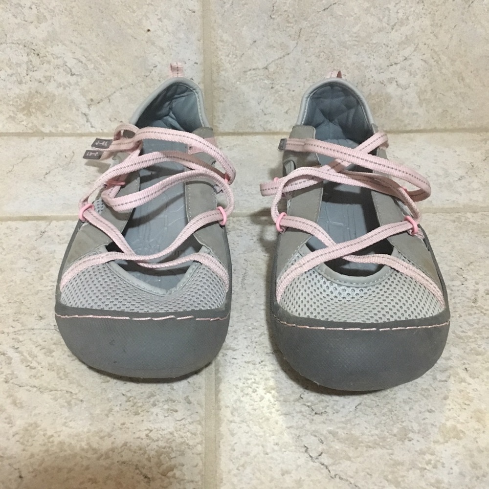 J-41 Adventure On shoes